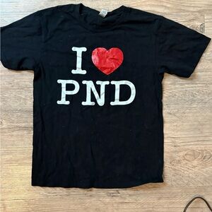 Black and Red I ❤️ PND shirt